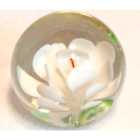 Glass Paperweight LOTUS FLOWER  Hand Blown Glass White Floral - Picture 1 of 8
